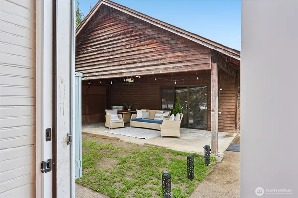 $504,950 | 4501 Pacific Avenue, Tacoma, WA 98418