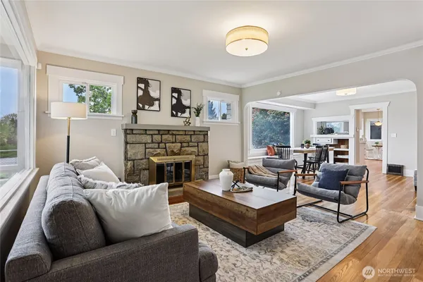 $504,950 | 4501 Pacific Avenue, Tacoma, WA 98418