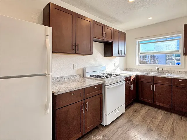 $299,500 | 800 Pacific Avenue, Unit 300, Long Beach, CA 90813