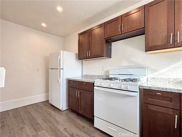 $299,500 | 800 Pacific Avenue, Unit 300, Long Beach, CA 90813