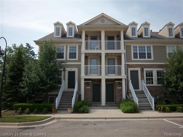 1156 Faulkner, Unit 4 Troy, MI 48083 - Photo 1 of 10