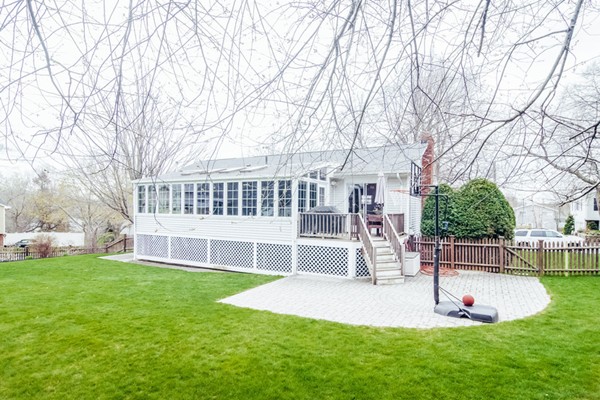33 Mohawk Road Marblehead, MA 01945 - Photo 22 of 29 Gallery Image 22