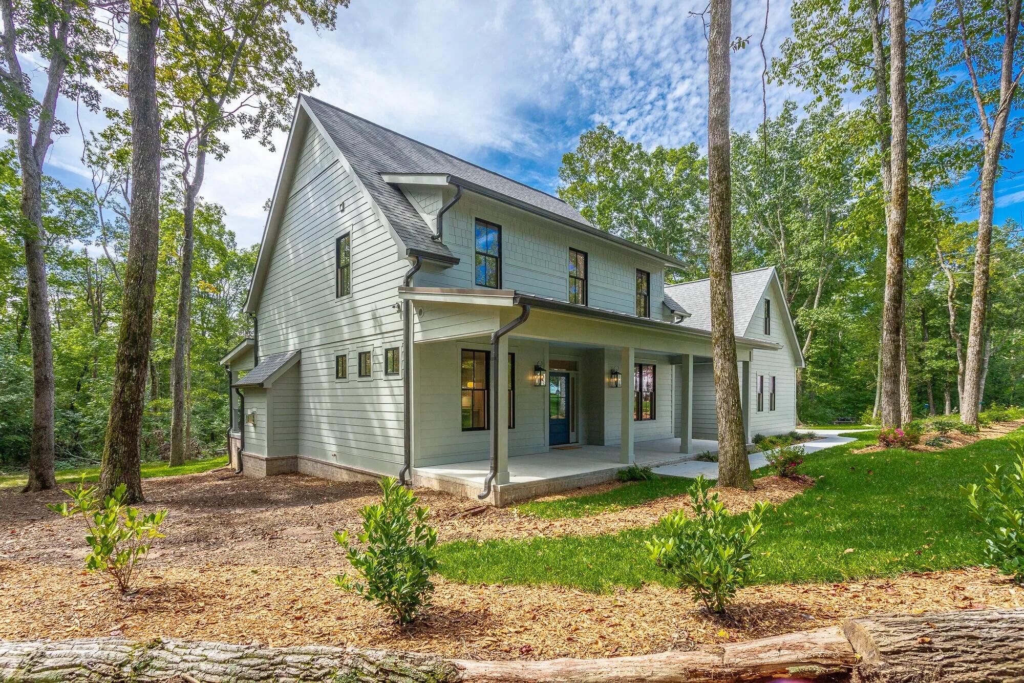 460 Spring Drive Signal Mountain, TN 37377 - Photo 2 of 25 image 2_48