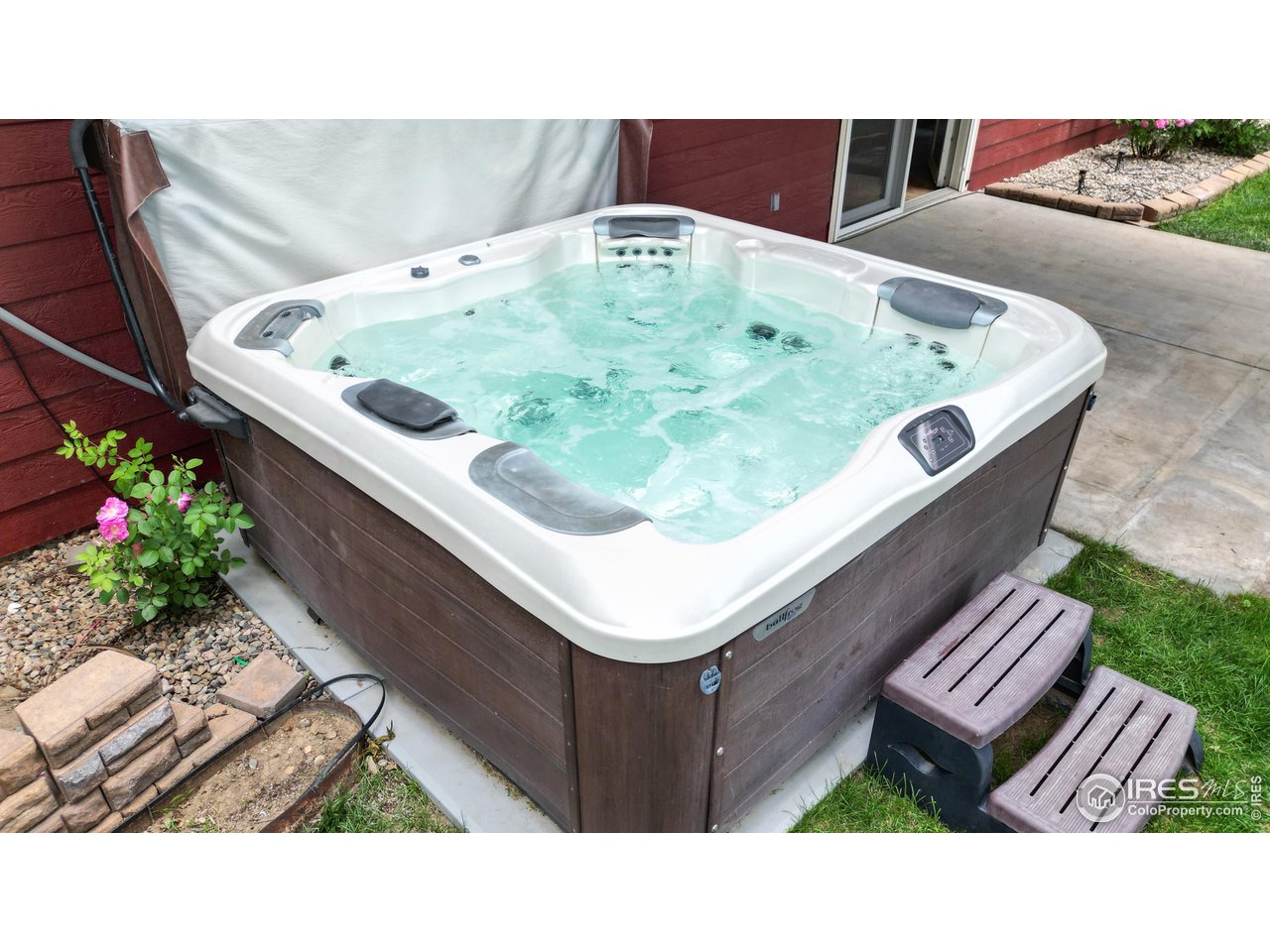 2615 Pleasant Valley Road Fort Collins, CO 80521 - Photo 36 of 40 Hot Tub