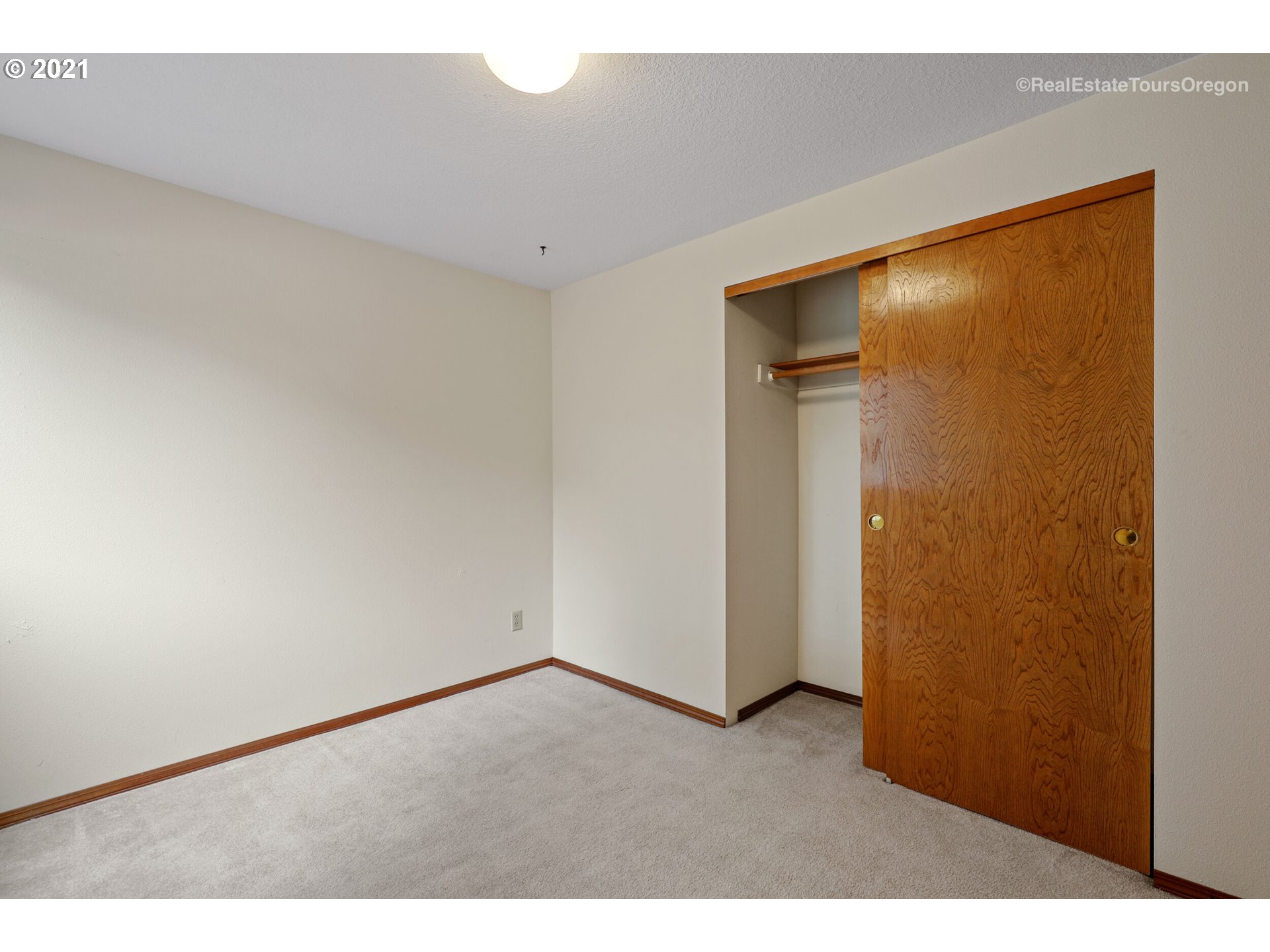 13310 Southwest Gallop Court Beaverton, OR 97008 - Photo 25 of 32
