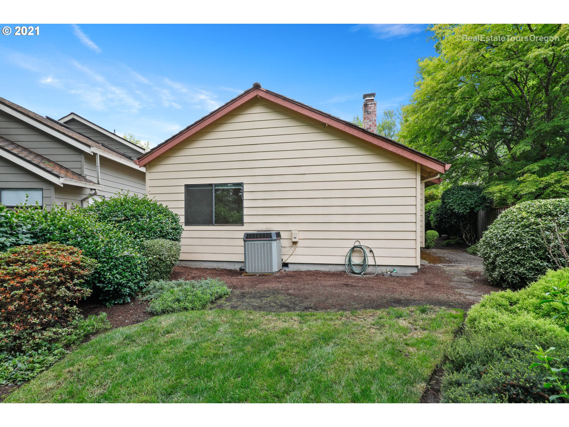 13310 Southwest Gallop Court Beaverton, OR 97008 - Photo 31 of 32