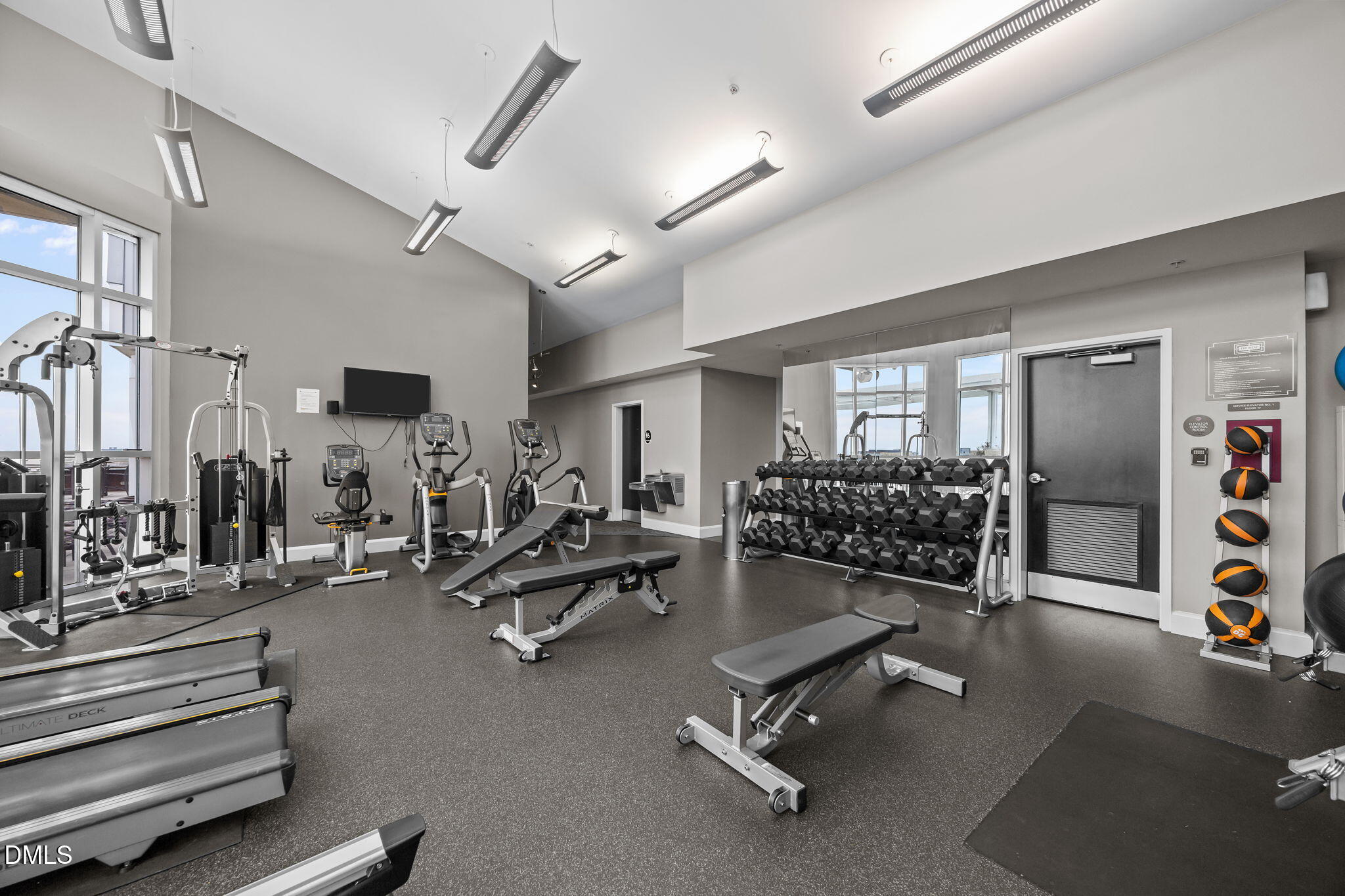 400 West North Street, Unit 814 Raleigh, NC 27603 - Photo 34 of 45 a view of a room with gym equipment