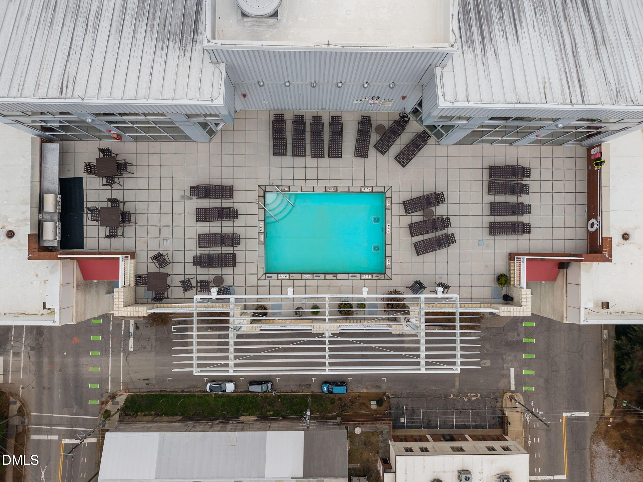 400 West North Street, Unit 814 Raleigh, NC 27603 - Photo 39 of 45 a view of a brick building with many windows