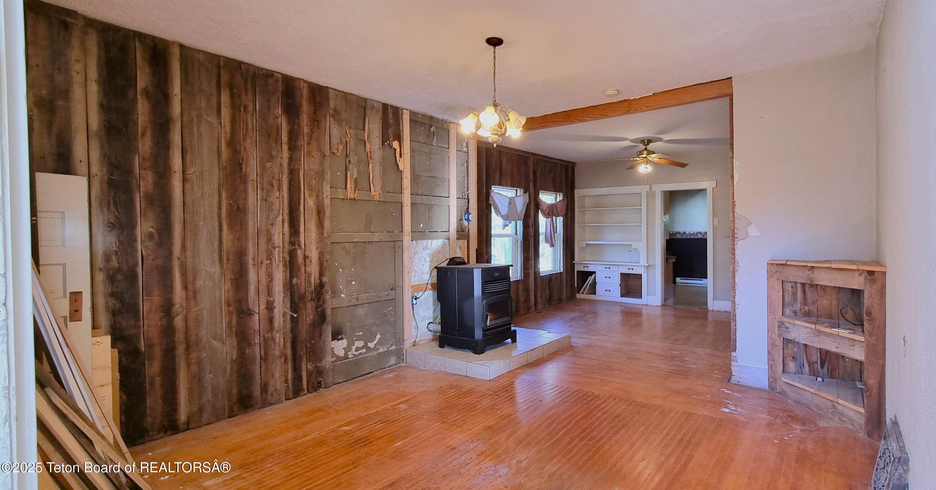 641 Fremont Street Ashton, ID 83420 - Photo 5 of 21 20251006_100103