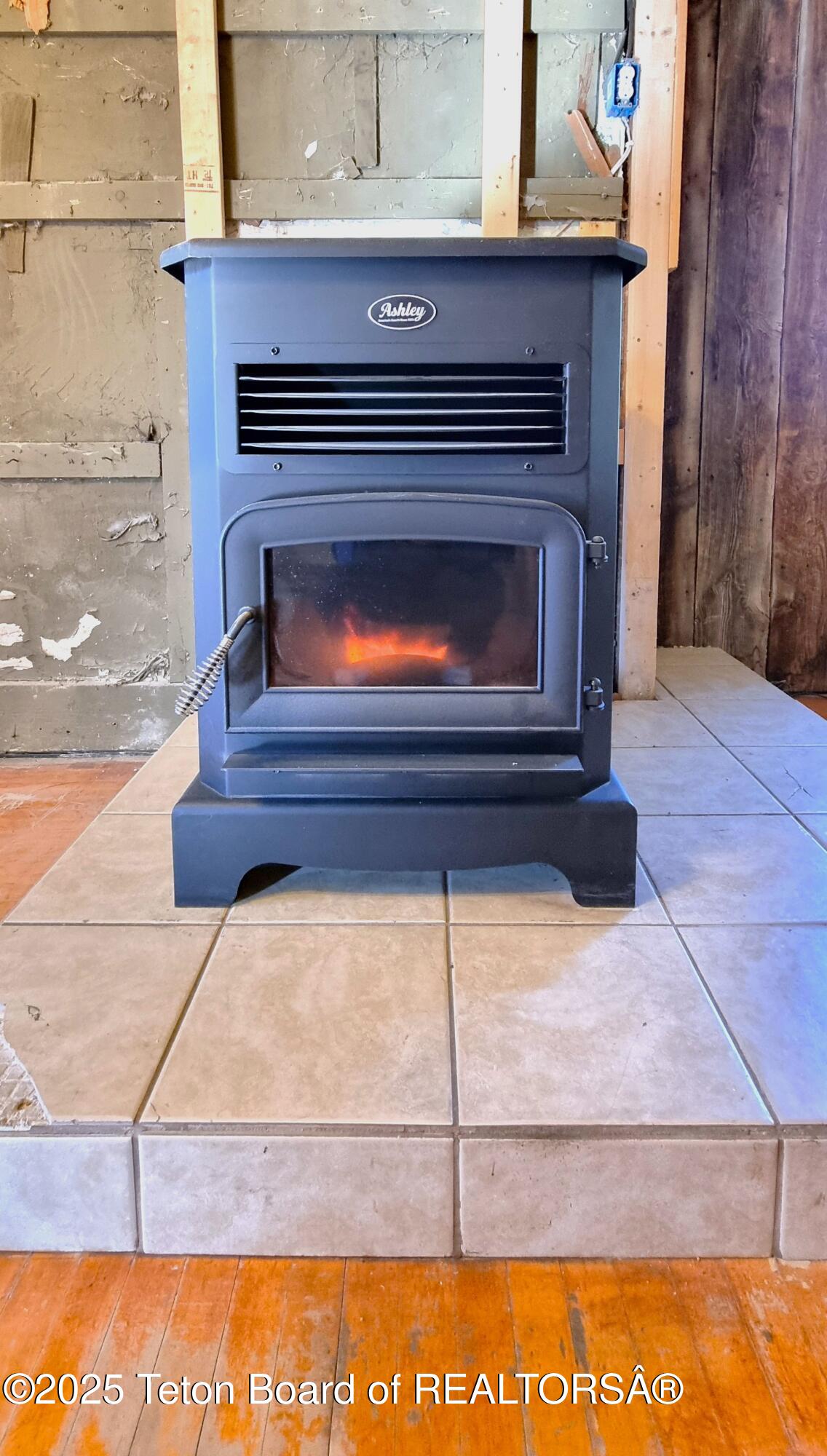 641 Fremont Street Ashton, ID 83420 - Photo 10 of 21 20251006_100503