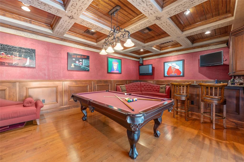 695 Southeast 47th Loop Ocala, FL 34480 - Photo 22 of 79 a room with furniture and pool table