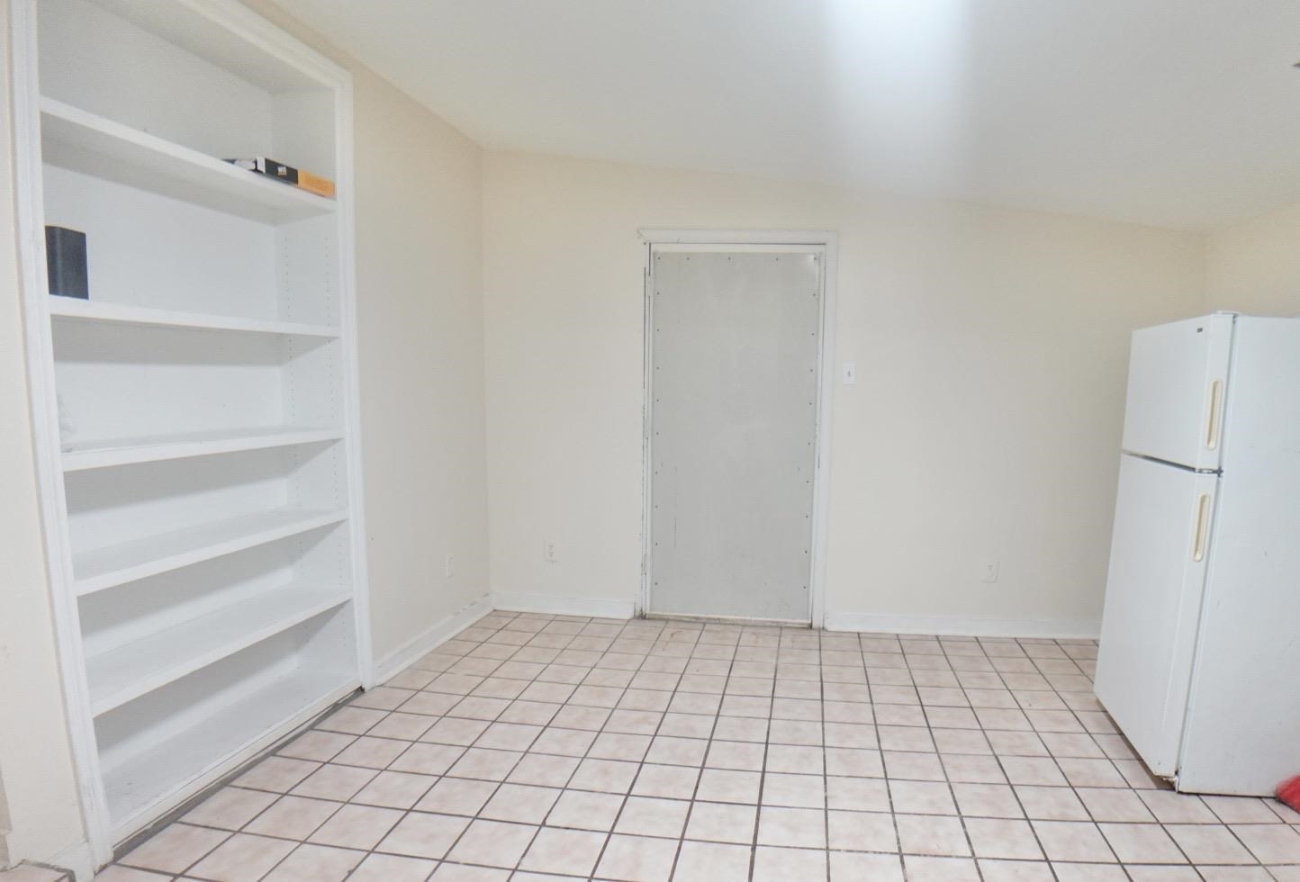 778 Atlantic Street Memphis, TN 38112 - Photo 13 of 15 a view of an empty room