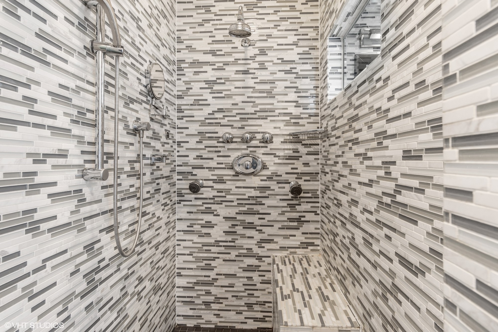 411 South Sangamon Street, Unit 2D Chicago, IL 60607 - Photo 13 of 18 a bathroom with a shower