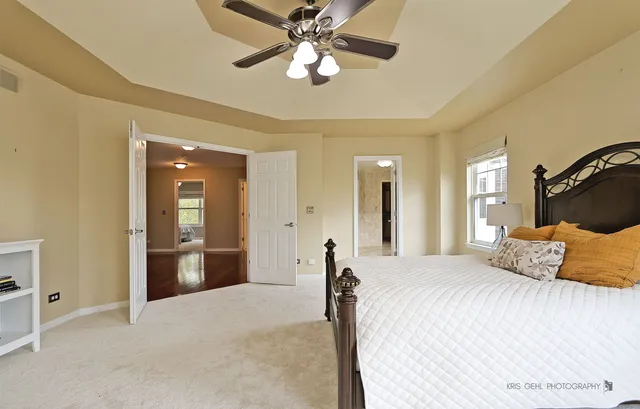 $860,000 | 403 North White Deer Trail, Vernon Hills, IL 60061