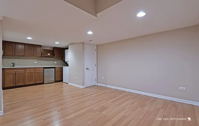 $860,000 | 403 North White Deer Trail, Vernon Hills, IL 60061