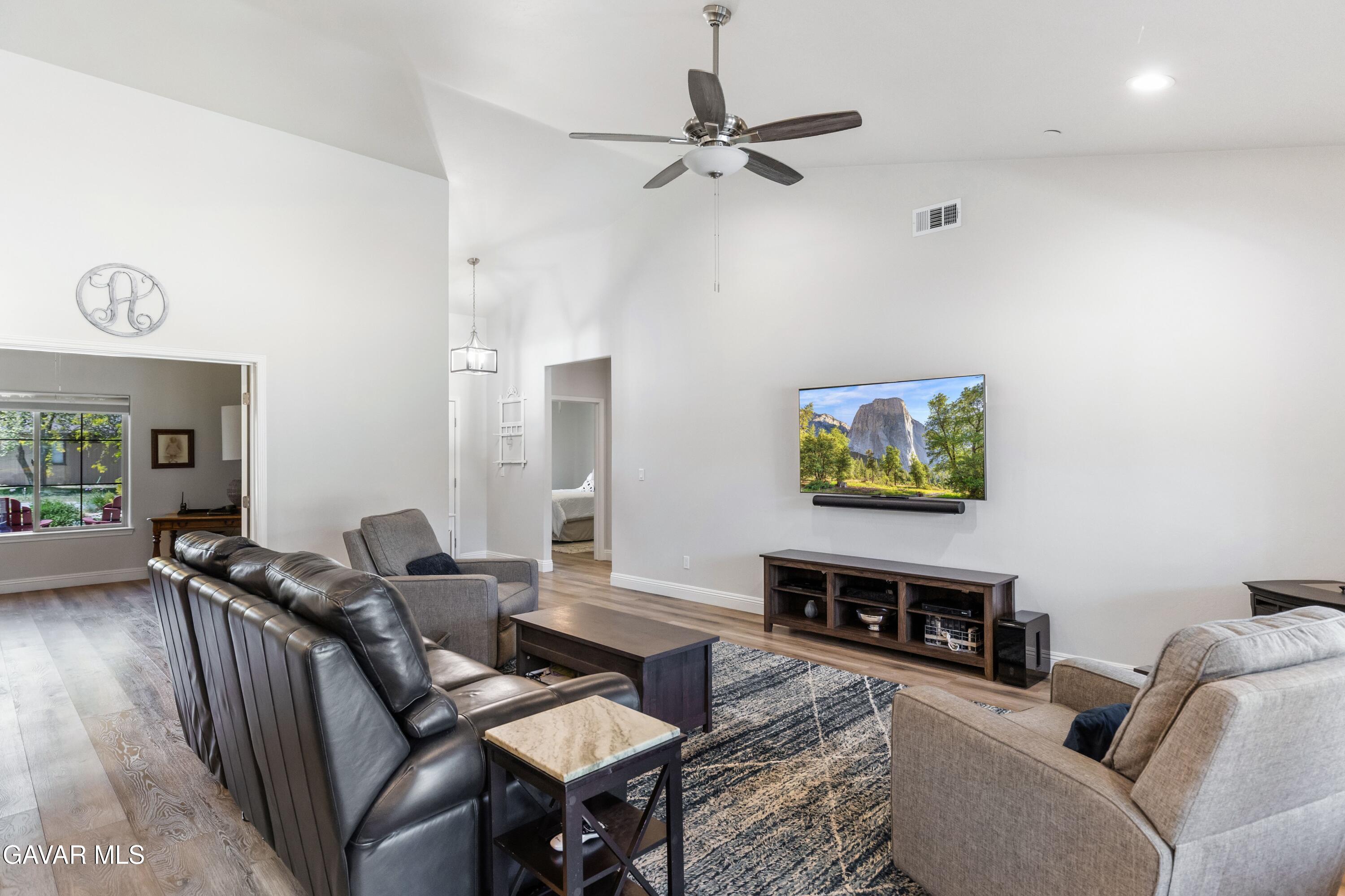 29926 Caddy Lane Tehachapi, CA 93561 - Photo 6 of 32 c23