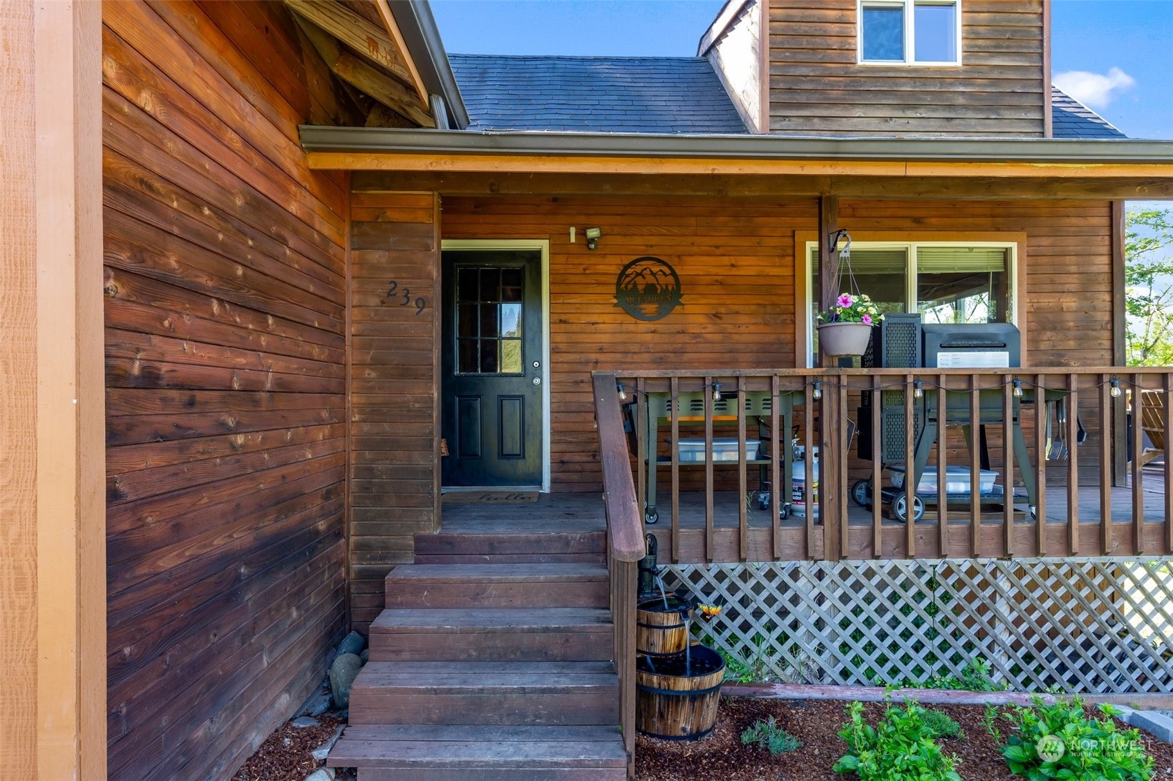 239 View Ridge Road Onalaska, WA 98570 - Photo 4 of 33 a view of entryway door front of house