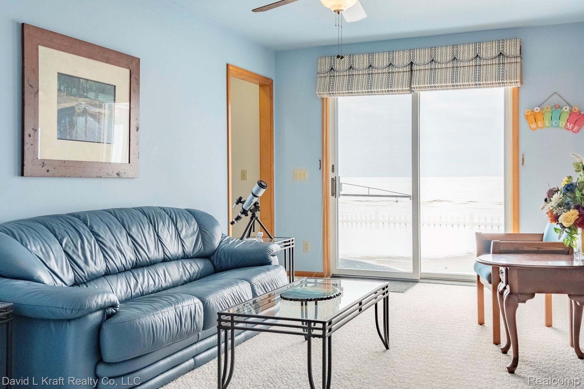 8524 Crescent Beach Road Pigeon, MI 48755 - Photo 7 of 41 8524CBEntry2.jpg