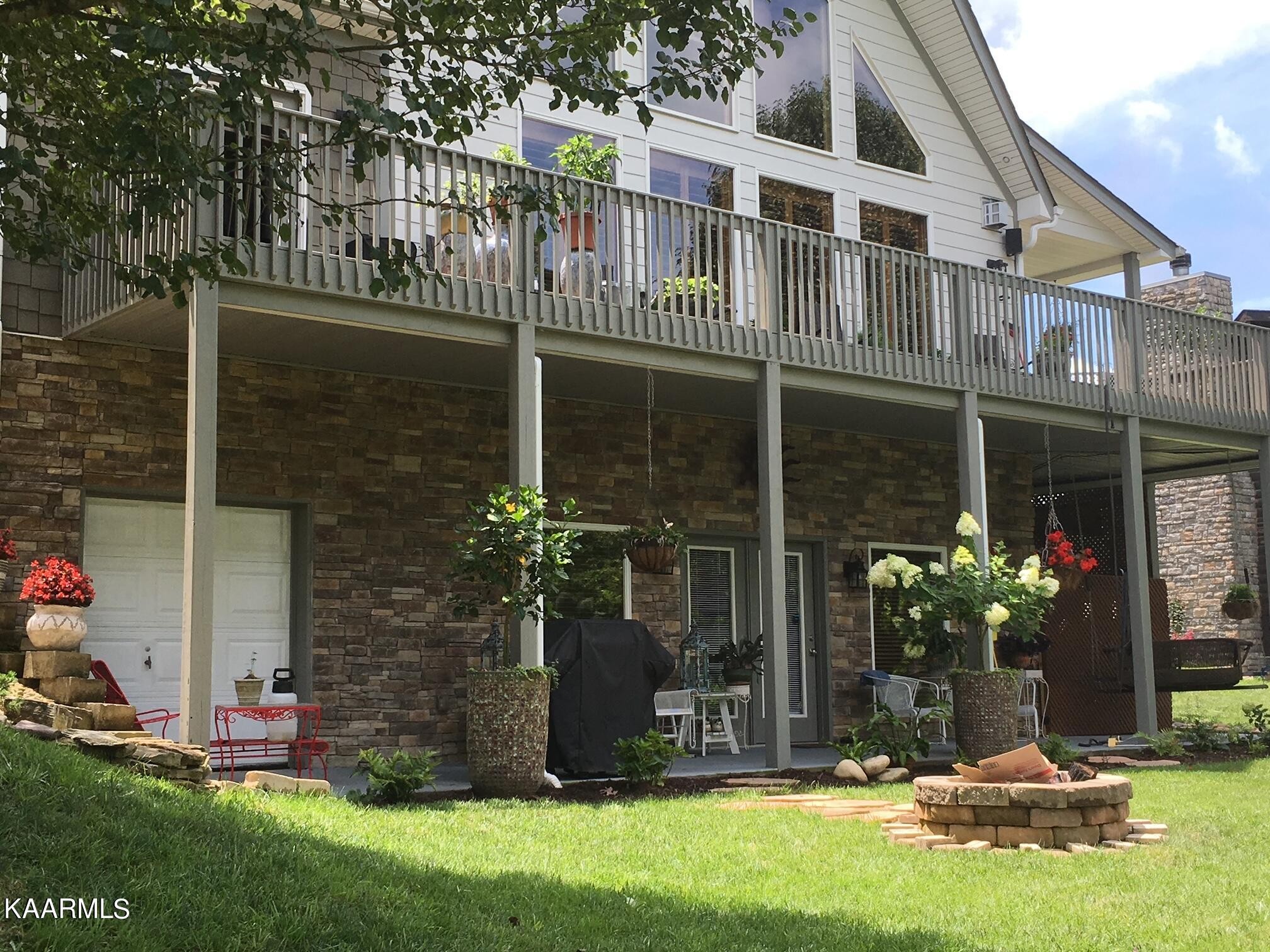694 Ridge Circle Road Andersonville, TN 37705 - Photo 1 of 33 Gallery Image 1