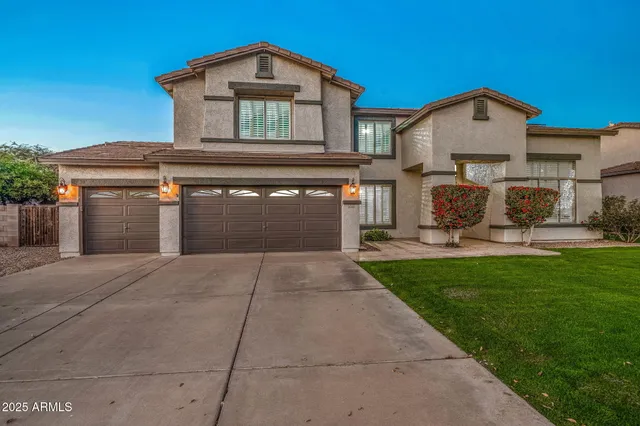 $875,000 | 2750 East Milky Way, Gilbert, AZ 85295