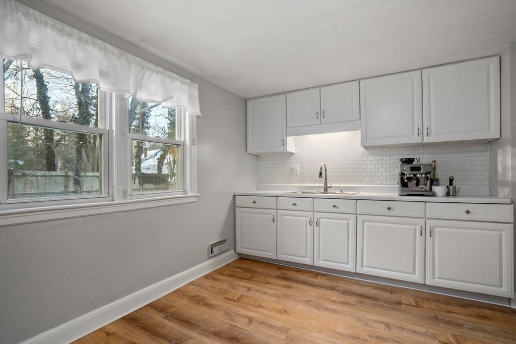5 Gabriel Road Sharon, MA 02067 - Photo 8 of 15 Gallery Image 8