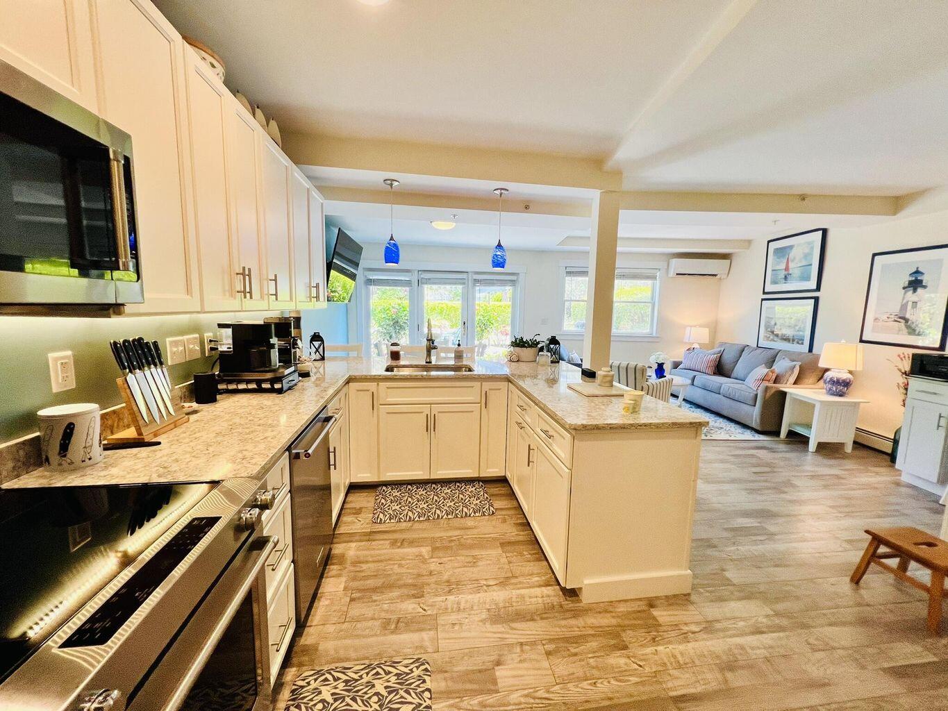 55 Israel Head Road, Unit 105 Ogunquit, ME 03907 - Photo 16 of 29 Kitchen to living