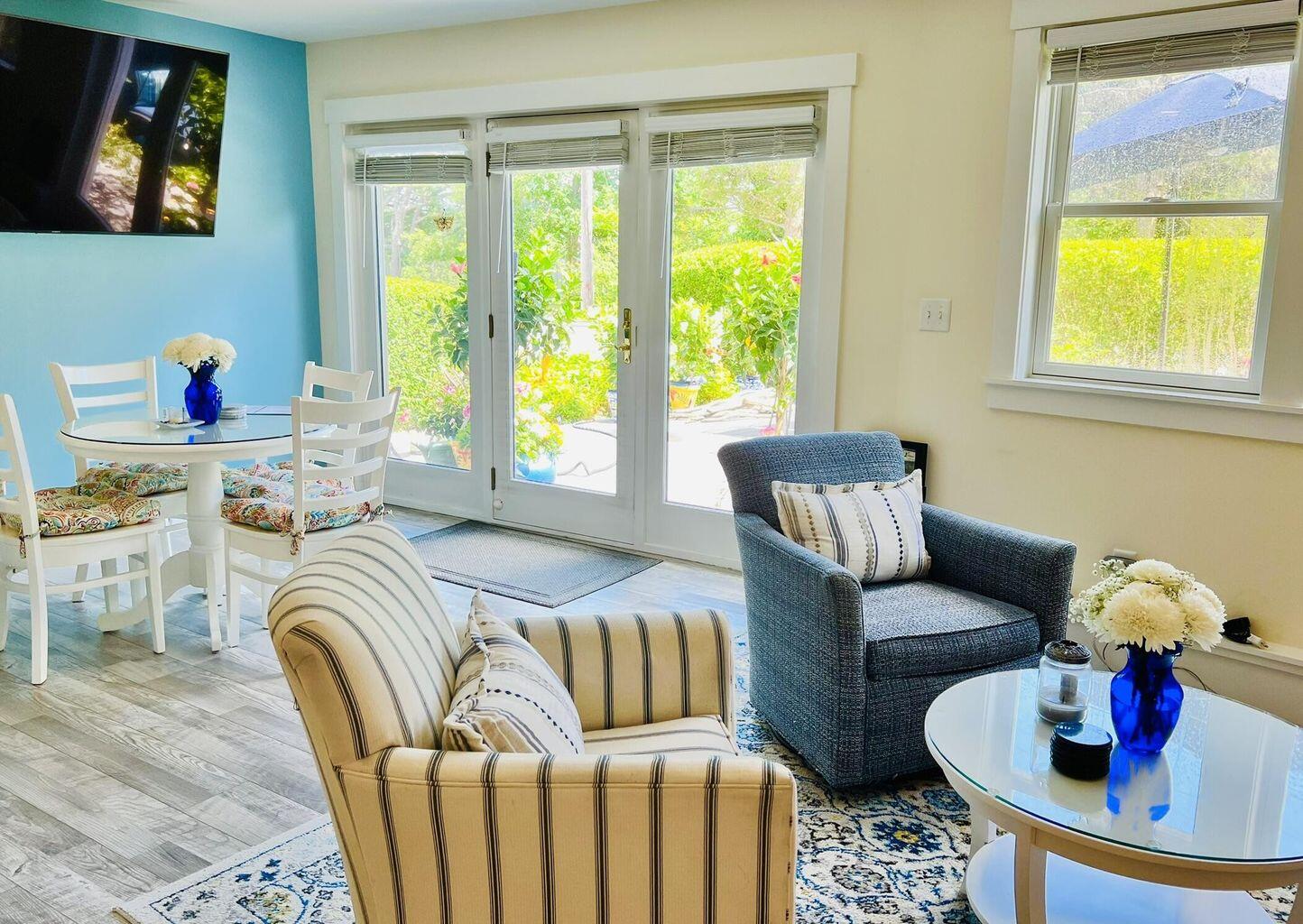 55 Israel Head Road, Unit 105 Ogunquit, ME 03907 - Photo 9 of 29 Living Room to outside