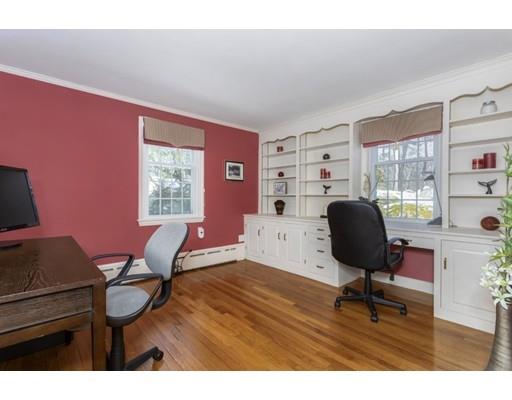177 Locksley Road Lynnfield, MA 01940 - Photo 11 of 27 Gallery Image 11
