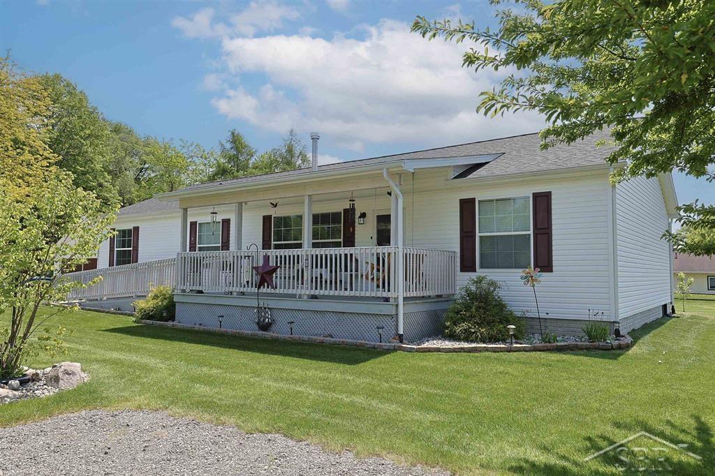 531 West Myrtle Road Sanford, MI 48657 - Photo 5 of 50