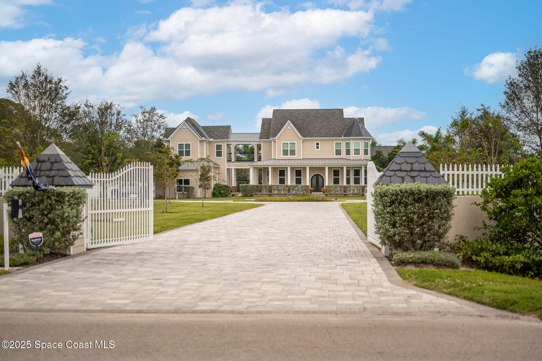 4236 Hield Road Northwest Palm Bay, FL 32907 - Photo 7 of 106 JCP_4170-Edit