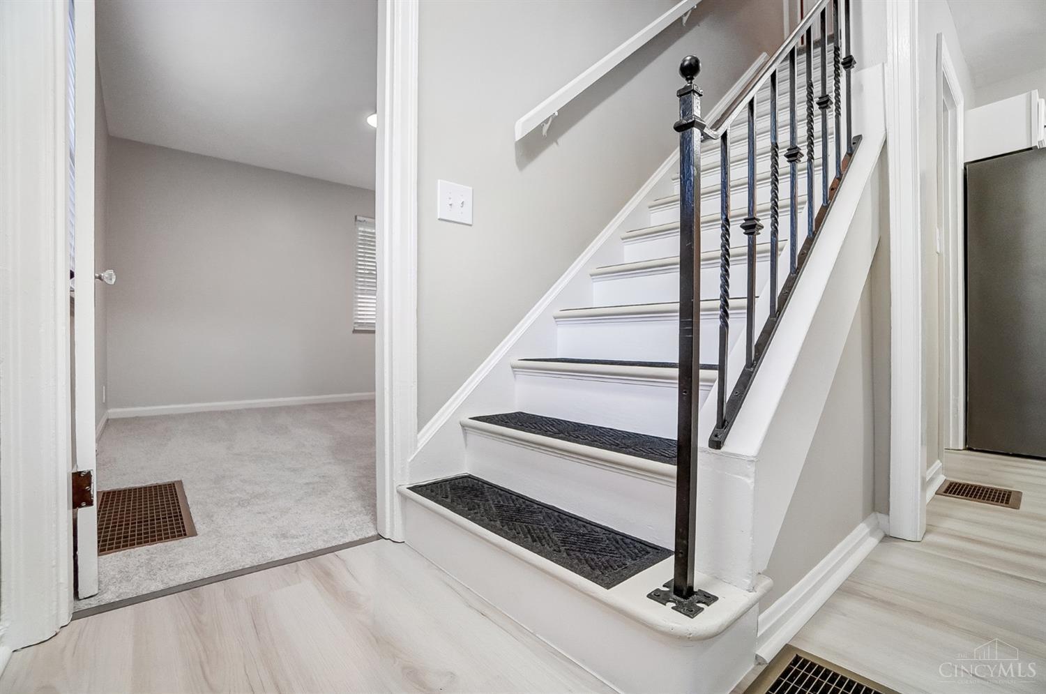 3511 West Galbraith Road Cincinnati, OH 45239 - Photo 25 of 42