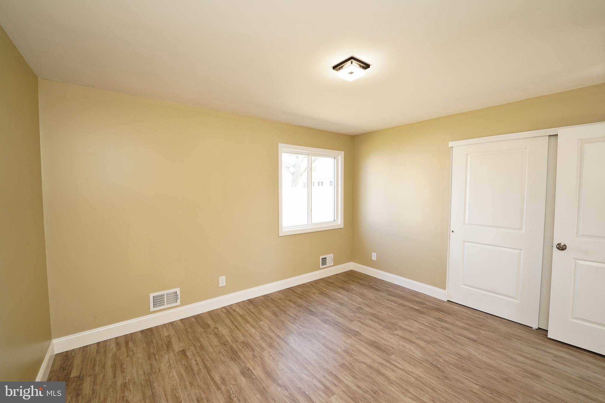 4 Rugby Way Trenton, NJ 08620 - Photo 21 of 32 Master Bedroom