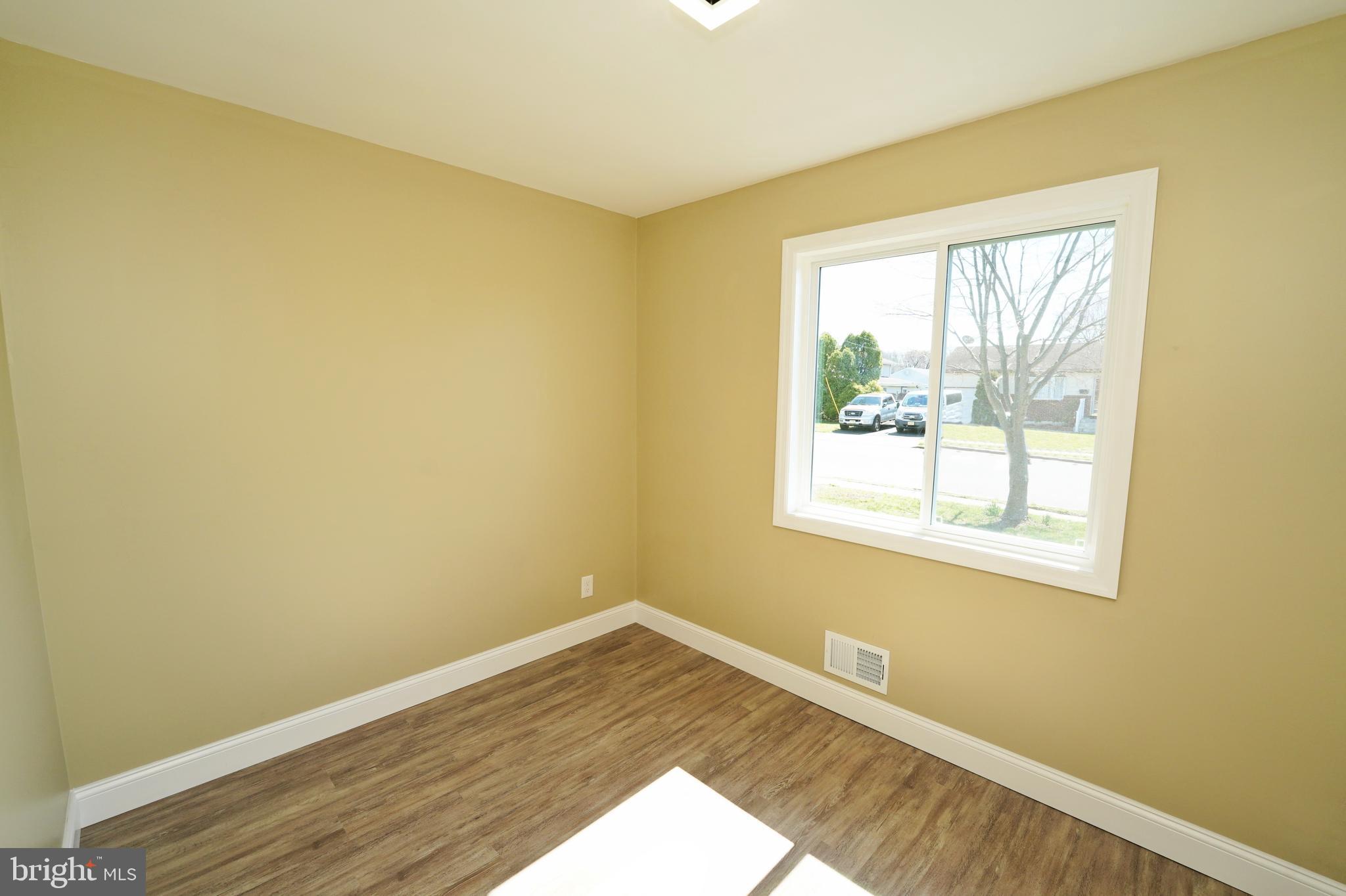 4 Rugby Way Trenton, NJ 08620 - Photo 24 of 32 Third Bedroom
