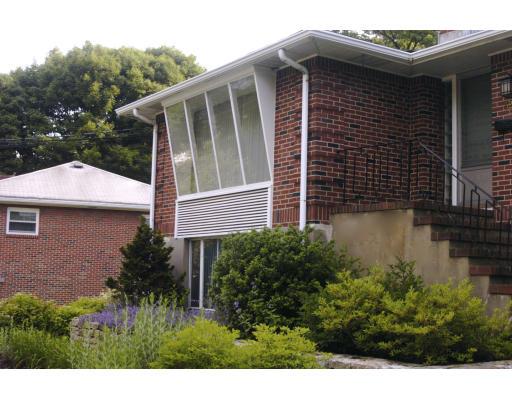 52 Jennings Road Waltham, MA 02451 - Photo 3 of 12 Gallery Image 3