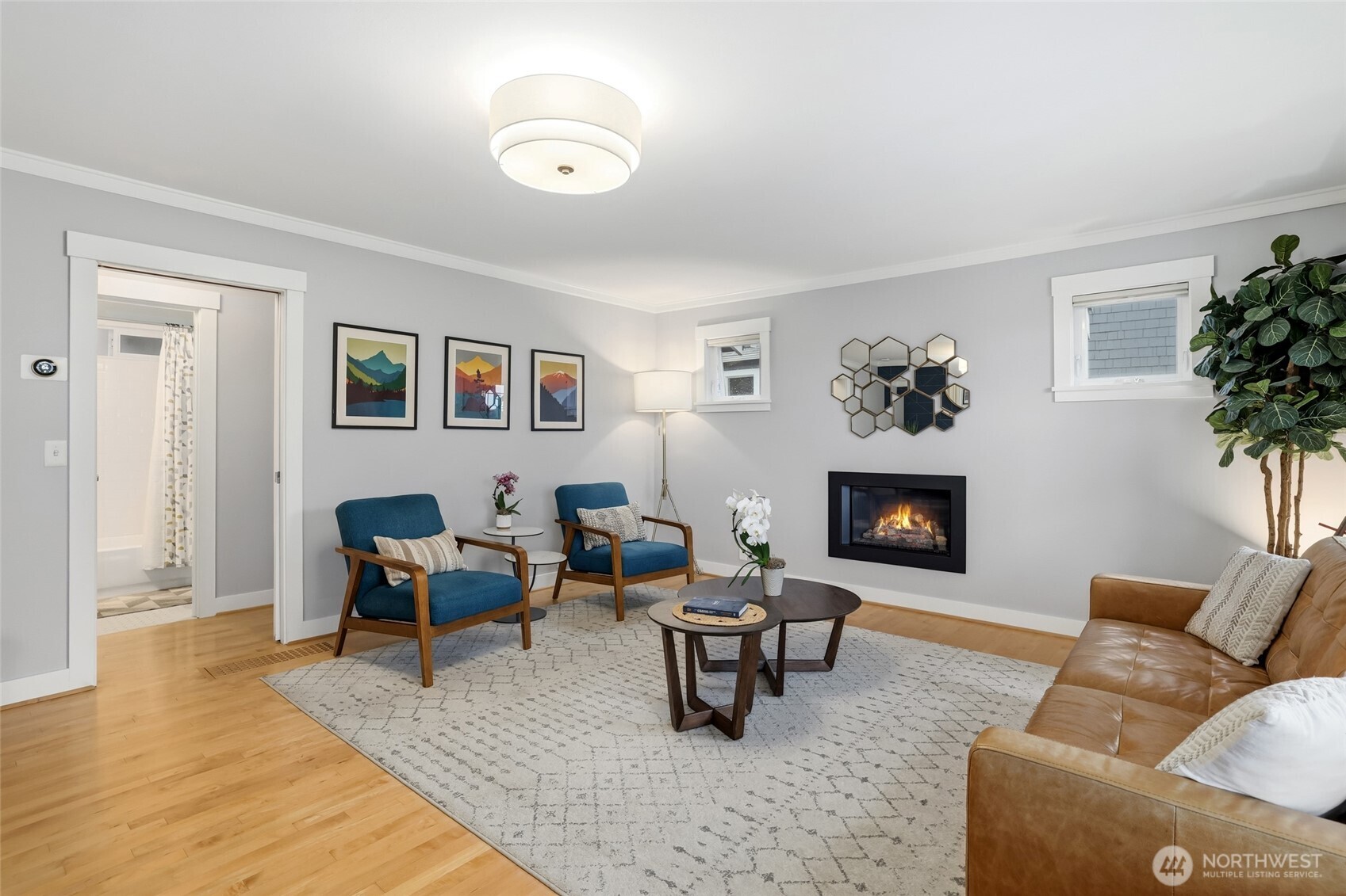 5250 45th Avenue Southwest Seattle, WA 98136 - Photo 3 of 38 Gallery Image 3