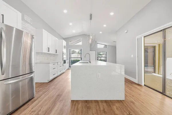 $4,600 | 21356 Summertrace Circle, Boca Raton, FL 33428