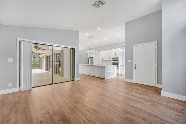$4,600 | 21356 Summertrace Circle, Boca Raton, FL 33428