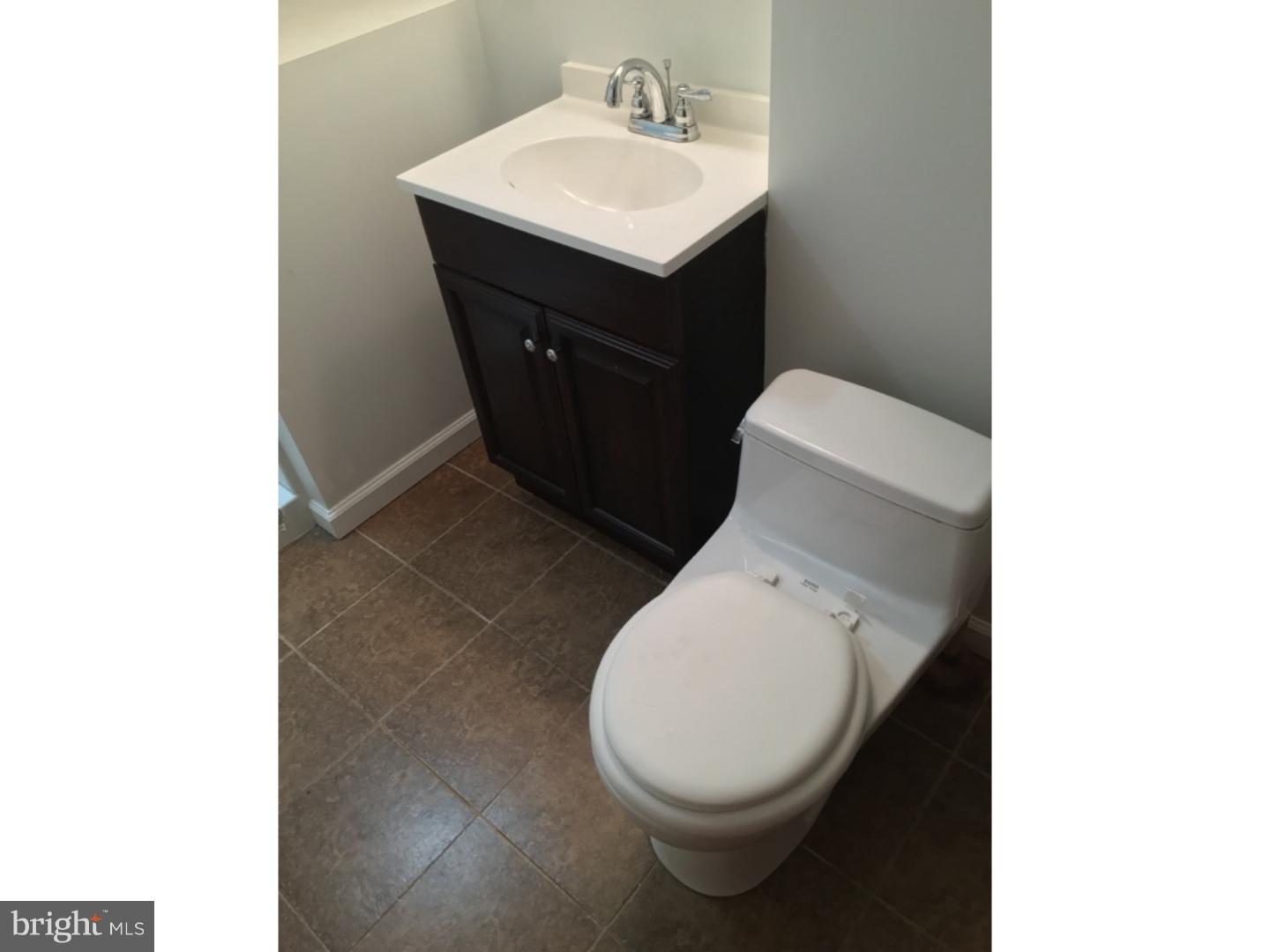 759 Ivyland Road Warminster, PA 18974 - Photo 5 of 16 Gallery Image 5