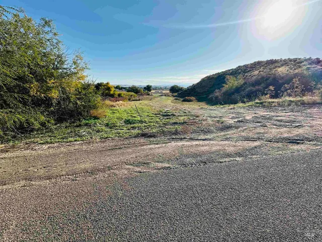 $225,000 | 400 Foothill Drive, Ontario, OR 97914