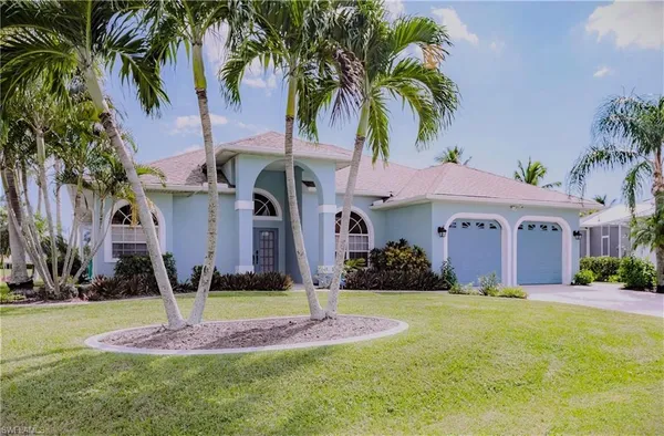 $990,000 | 2910 Southwest 37th Terrace, Cape Coral, FL 33914