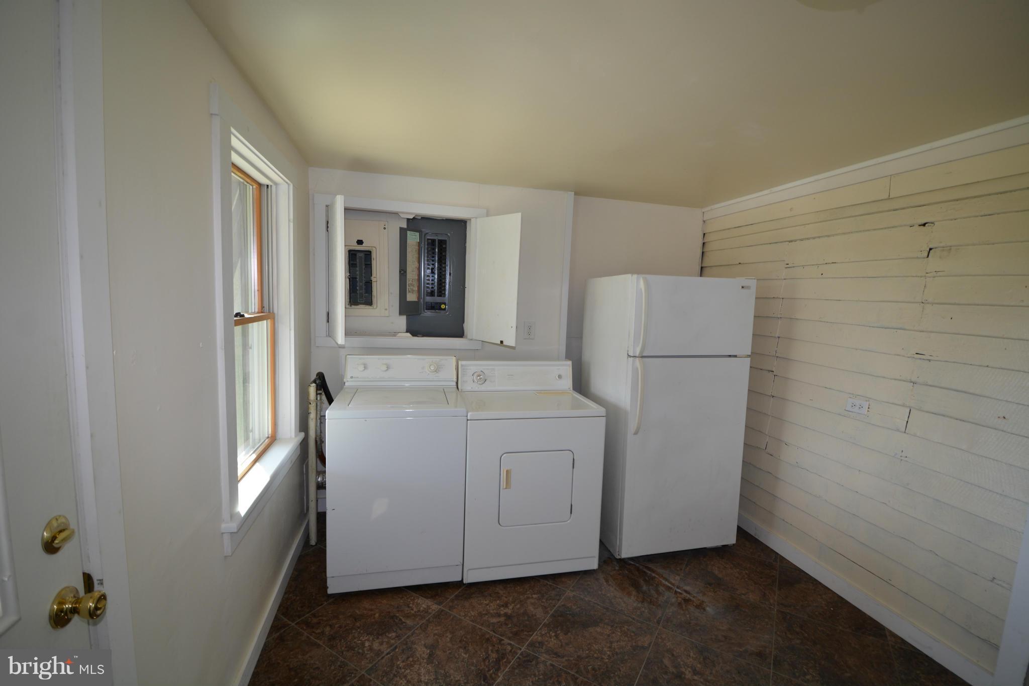 452 Buckhorn Road Middletown, VA 22645 - Photo 13 of 22 Laundry