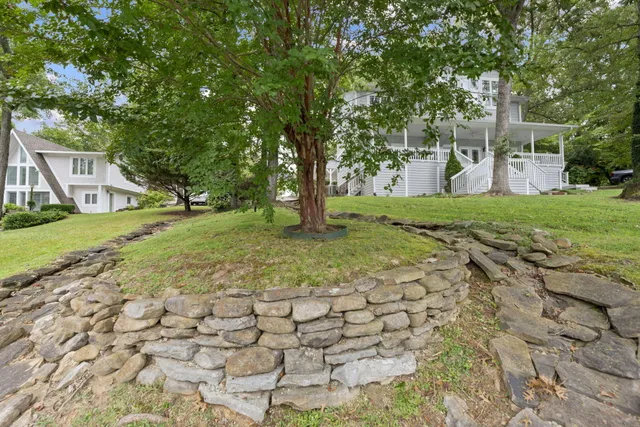 $1,179,000 | 1112 Groover Road, Spring City, TN 37381