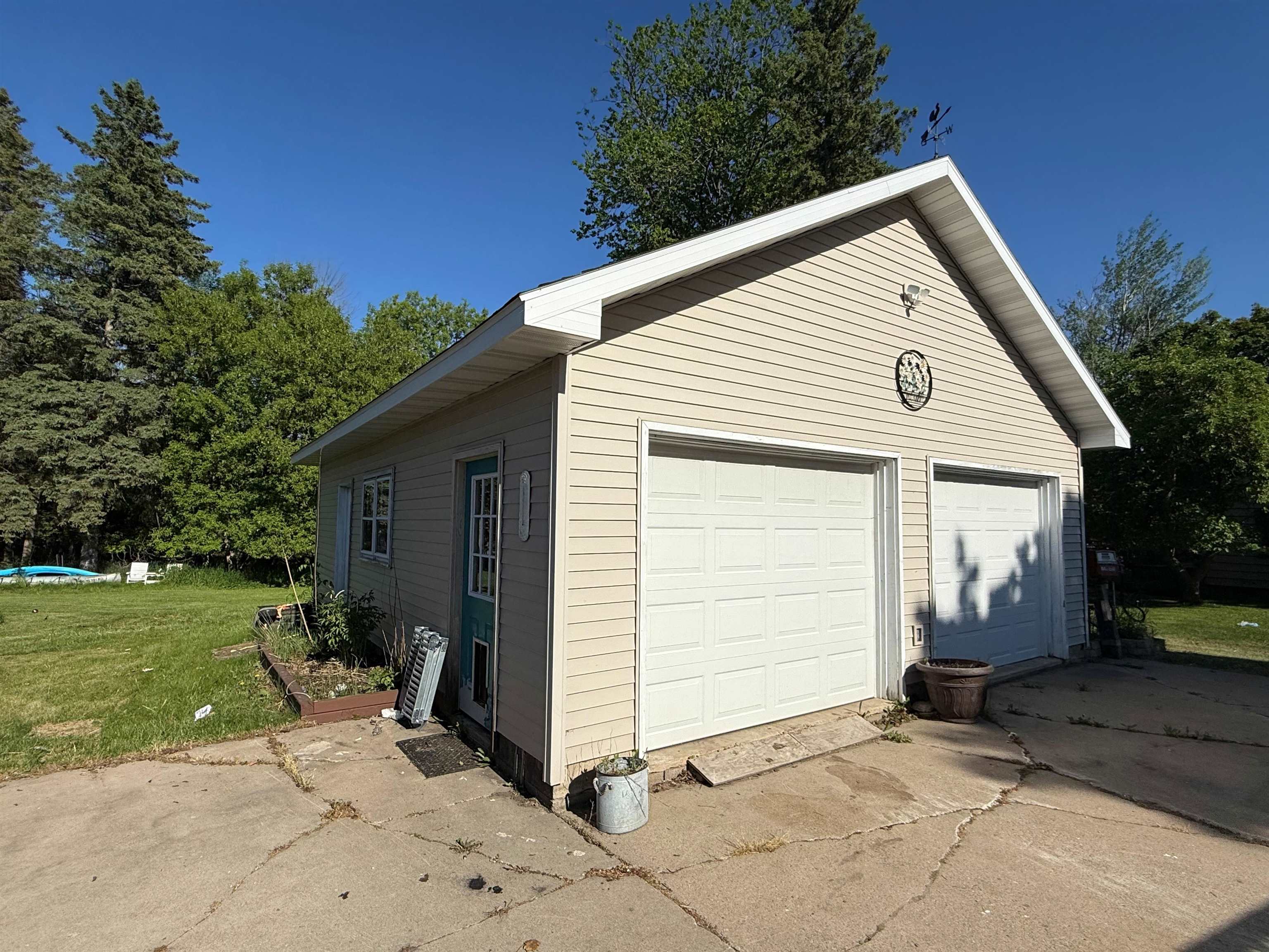 92 Highway 41 Carney, MI 49812 - Photo 5 of 30