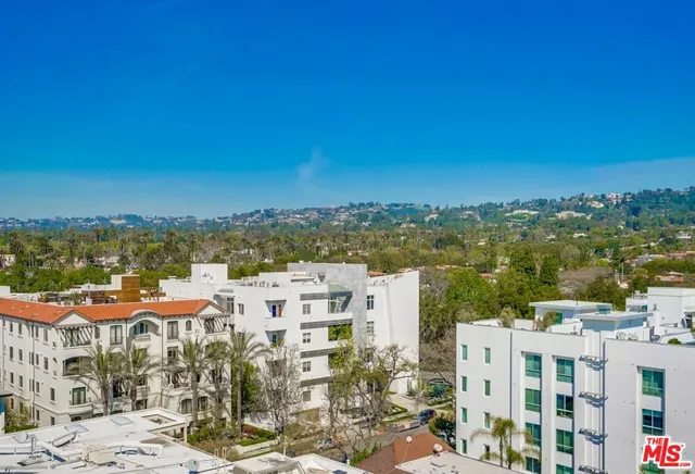 $6,850 | 435 North Oakhurst Drive, Unit 701, Beverly Hills, CA 90210