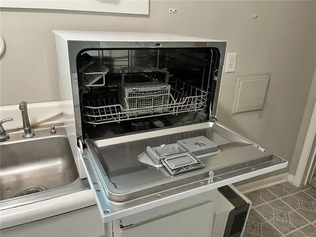 a close view of a bathtub in bathroom