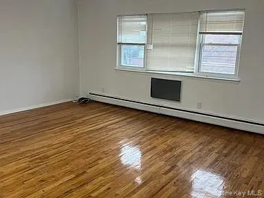 $3,000 | 151-84 17th Road, Unit 2 | Whitestone