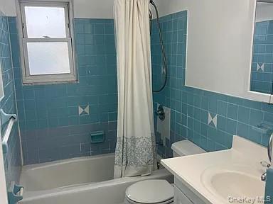 151-84 17th Road, Unit 2 Queens, NY 11357 - Photo 9 of 10