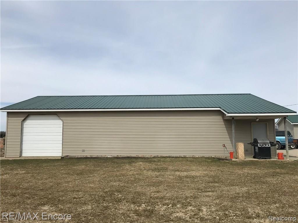 14218 Stuart Road Chesaning, MI 48616 - Photo 12 of 44 NEW STEEL ROOF 2014