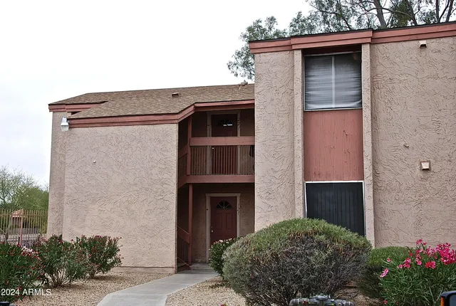$1,125 | 7550 North 12th Street, Unit 121, Phoenix, AZ 85020