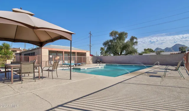 $1,125 | 7550 North 12th Street, Unit 121, Phoenix, AZ 85020